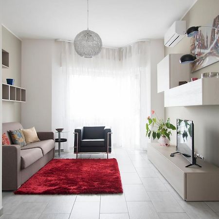 Youhosty - Delle Genziane 7 Apartment มิลาน ภายนอก รูปภาพ