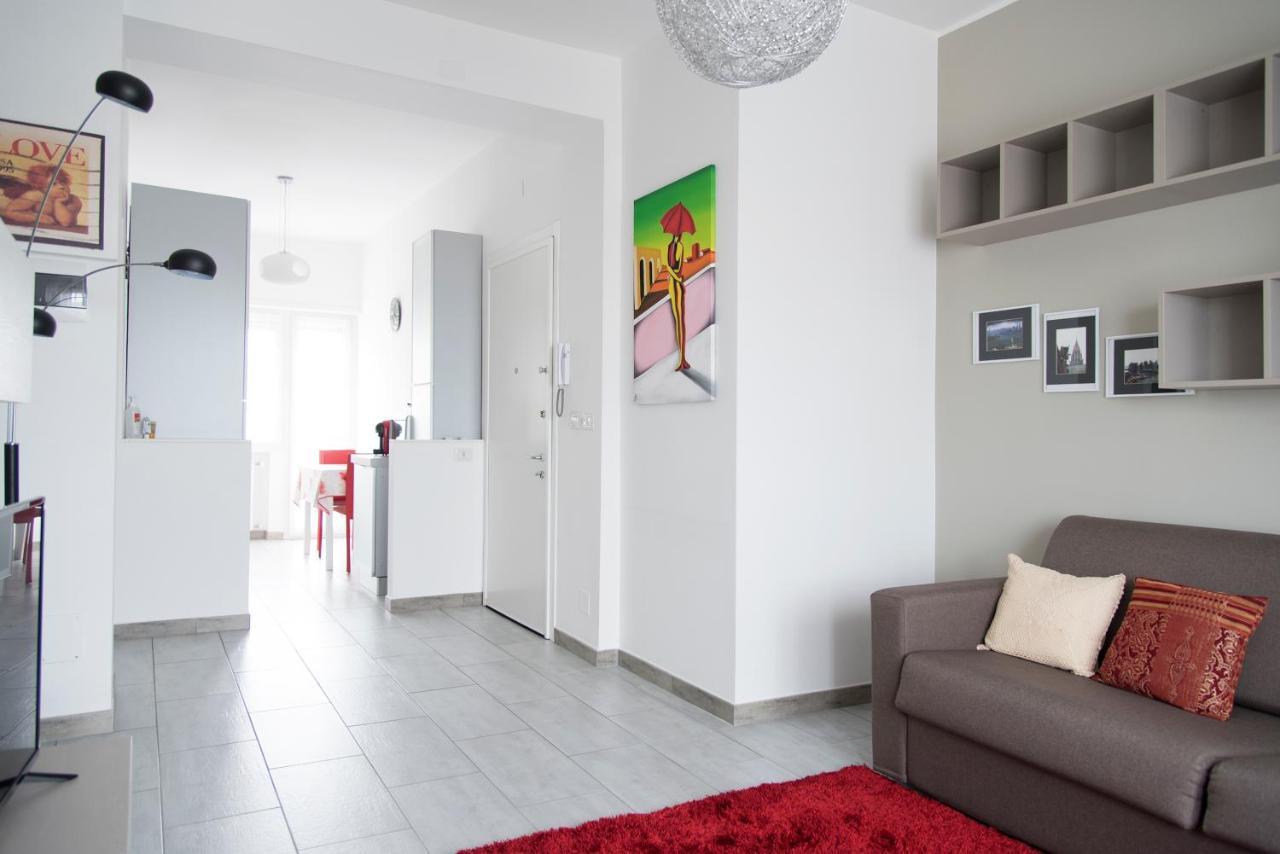 Youhosty - Delle Genziane 7 Apartment มิลาน ภายนอก รูปภาพ