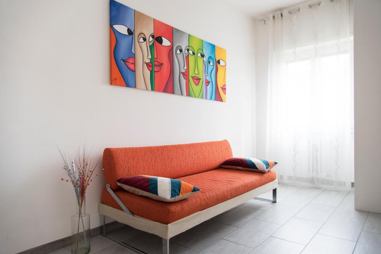 Youhosty - Delle Genziane 7 Apartment มิลาน ภายนอก รูปภาพ