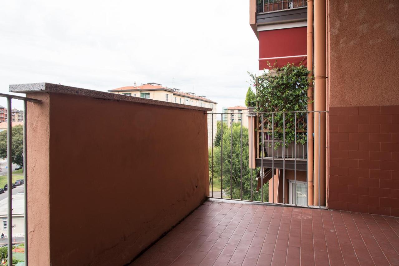 Youhosty - Delle Genziane 7 Apartment มิลาน ภายนอก รูปภาพ